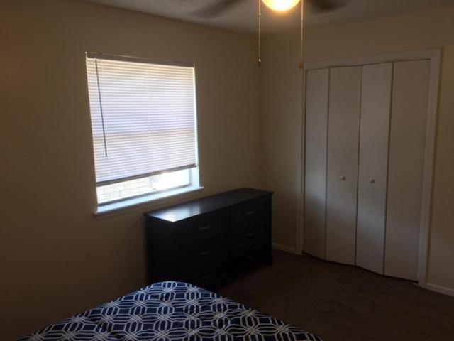 לאוטון Fully Furnished Two Bedroom Apartment מראה חיצוני תמונה